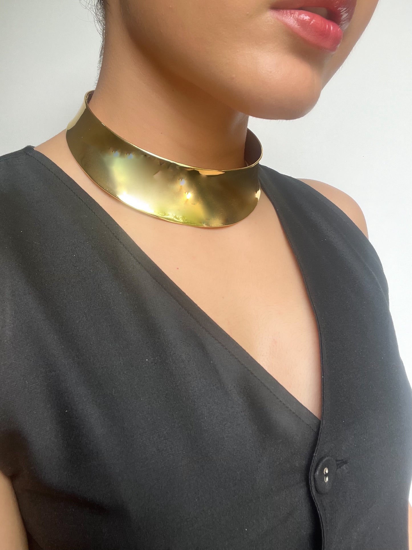 Regal Hasli Collar
