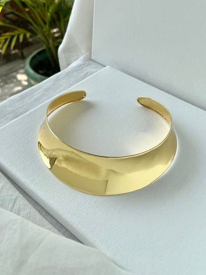 Regal Hasli Collar