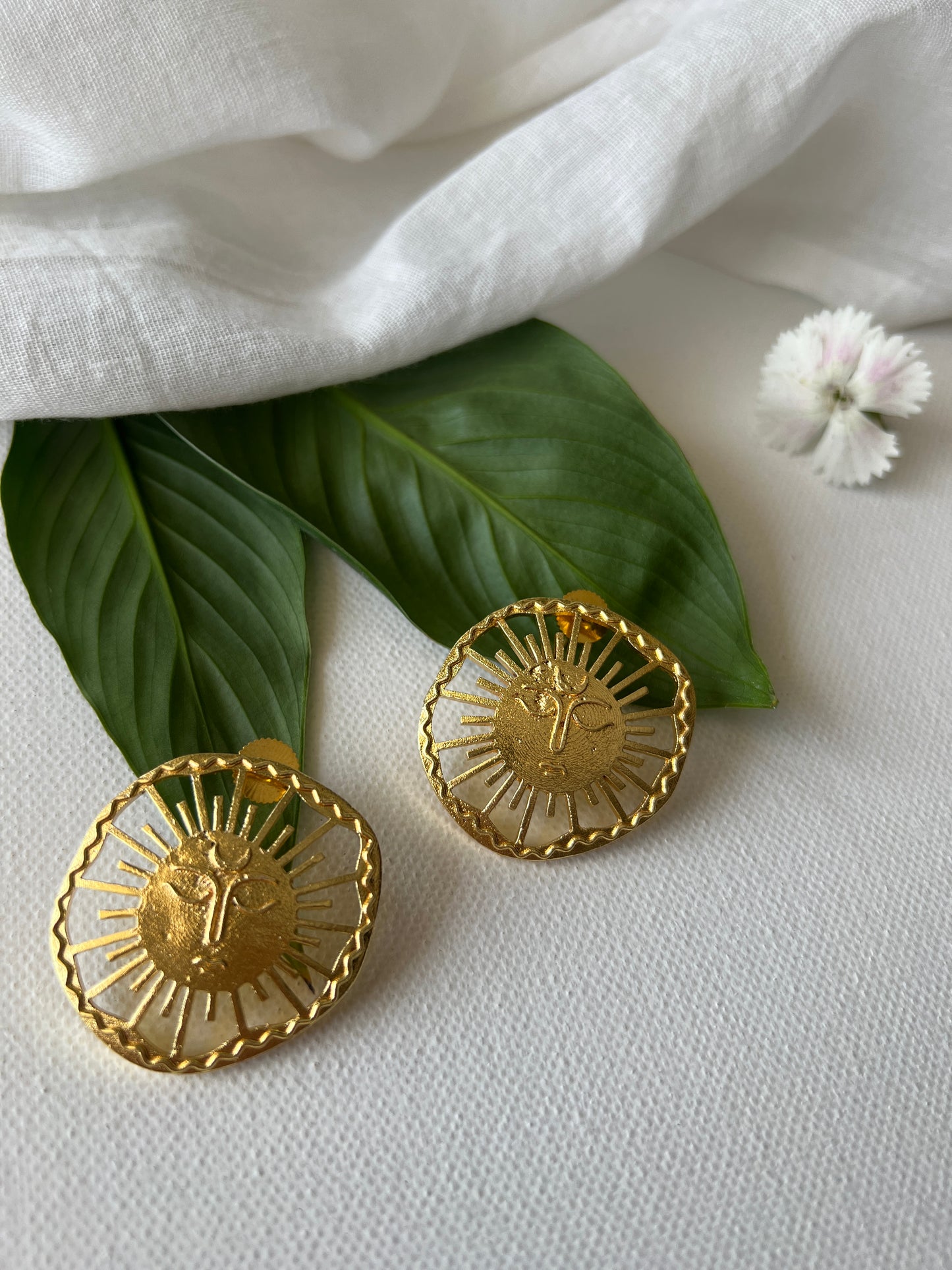 Sun Majesty Earrings