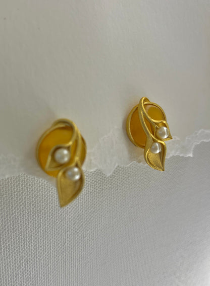 Verdant Dewdrop Earrings